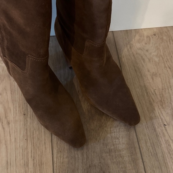 Vince Camuto Brown Suede Heeled Boots - Picture 5 of 6